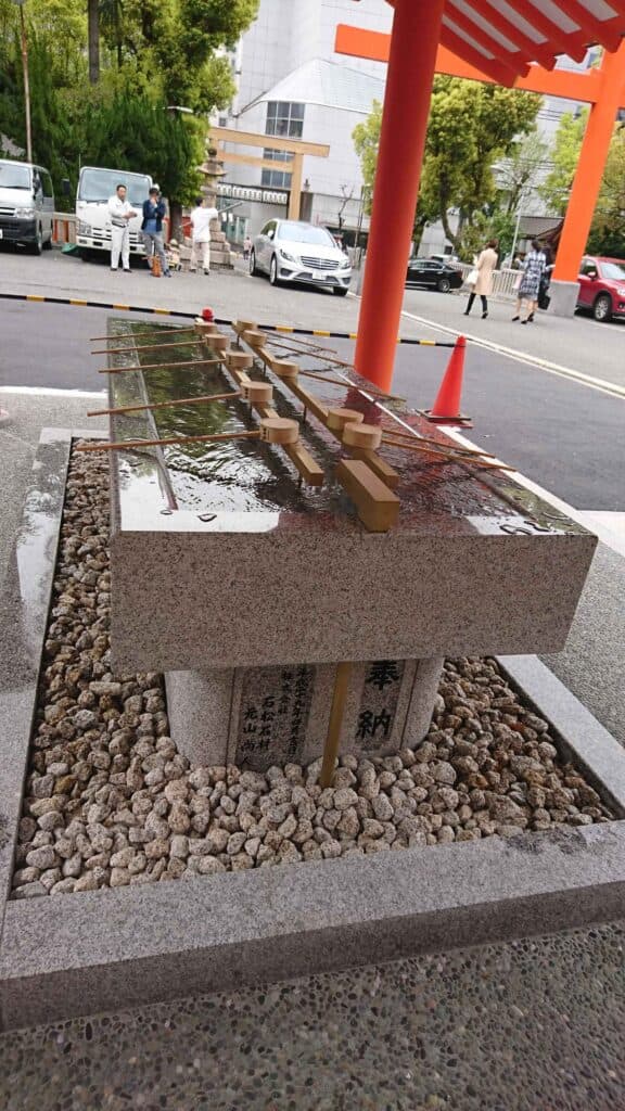 生田神社の手水鉢の施工事例